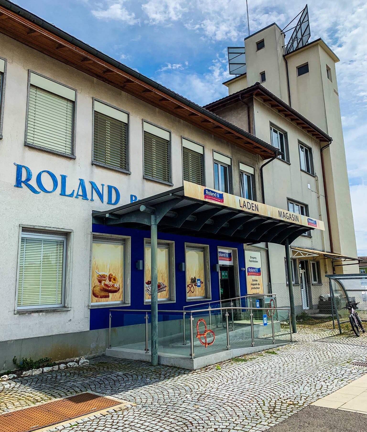 Roland-Fabrikladen-aspect-ratio-85-100